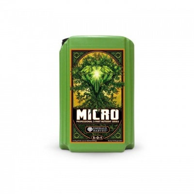 Embalagem verde com etiqueta de fertilizante Micro