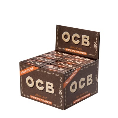 Caixa castanha de papel de enrolar OCB Slim não branqueado com texto laranja e bege