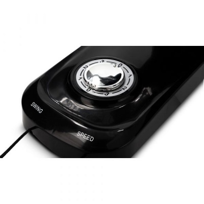 Controlador preto com botão cromado e texto 'SWING' e 'SPEED'