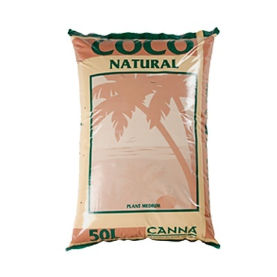 Saco de substrato para plantas COCO NATURAL 50L da marca CANNA com design de palmeiras