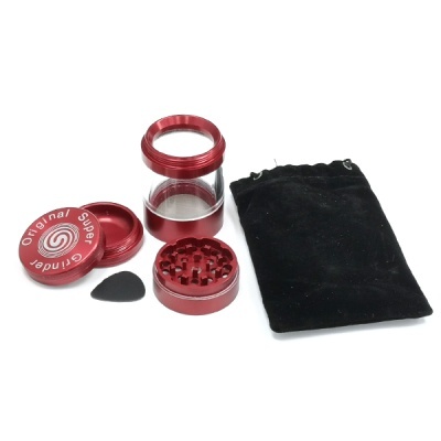 Moedor de ervas em metal vermelho com bolso em veludo preto e uma palheta preta