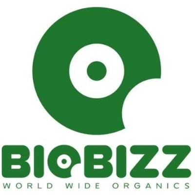 Logótipo verde da BIOBIZZ com texto WORLD WIDE ORGANICS