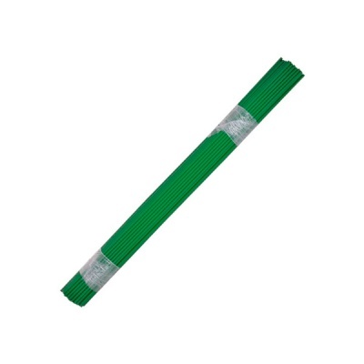 Feixe de varas verdes finas amarradas
