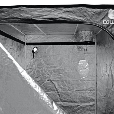 Tenda de cultivo COLIMA prateada com armação preta e ziper em U.