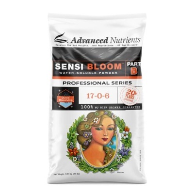 Embalagem de pó solúvel Advanced Nutrients Sensi Bloom Parte B com imagem feminina e moldura floral.