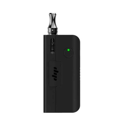 Vaporizador e-cigarette preto com bocal metálico e luz verde no botão
