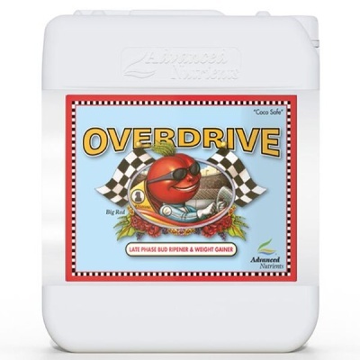 Recipiente branco com etiqueta colorida de produto chamado OVERDRIVE com imagem de tomate animado e texto
