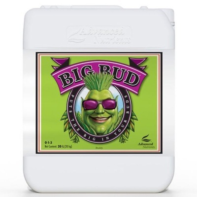 Recipiente branco de plástico com etiqueta colorida e texto BIG BUD