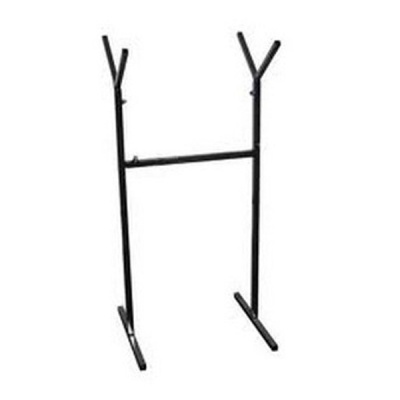 Suporte metálico preto em fundo branco
