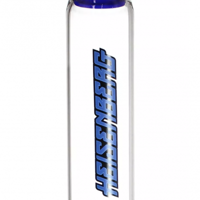 Garrafa transparente com tampa azul escura e texto vertical #HEISNSENSE