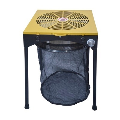Aspirador ou coletor industrial com tampa amarela e saco coletor preto