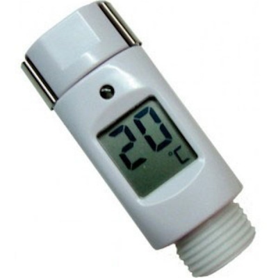 Termóstato digital branco com visor que mostra 20 ºC