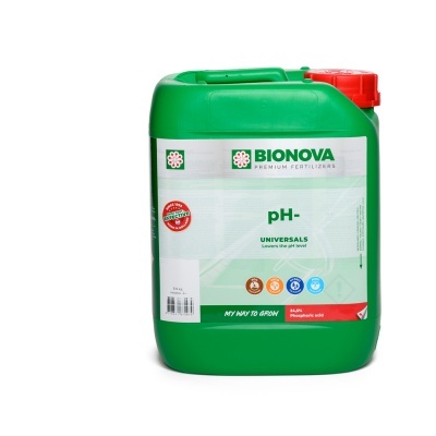 Recipiente verde de fertilizante Bionova com rótulo branco e verde