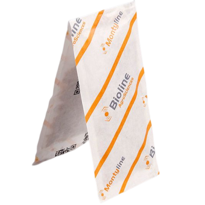 Saco branco com texto Montyline BioLine Biosciences em laranja e cinza