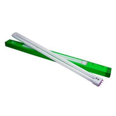 Lâmpada fluorescente tubular branca com embalagem verde