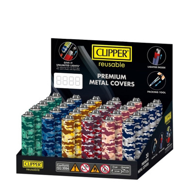 Expositor com isqueiros Clipper reutilizáveis camuflados de várias cores em embalagem preta