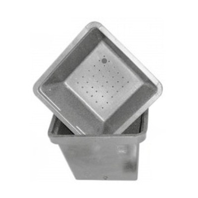 Balde metálico cinzento quadrado com tampa perfurada