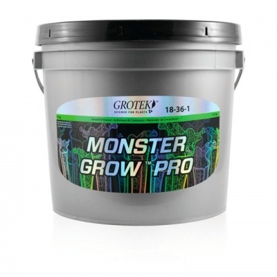 Balde cinza plástico com rótulo colorido e texto Monster Grow Pro.