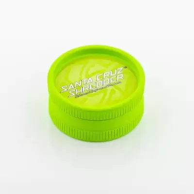 Tampa redonda verde com texto SANTA CRUZ SHREDDER