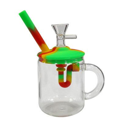 Caneca de vidro com tampa e tubo coloridos em silicone