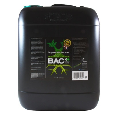 Bidão preto com rótulo de fertilizante orgânico BAC Organic PK Booster