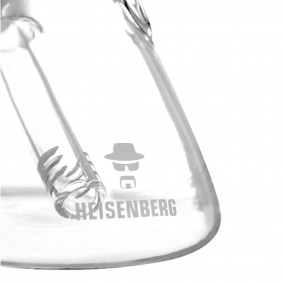 Vidro transparente com texto HEISENBERG e imagem estilizada
