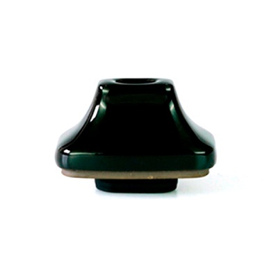 Suporte isolador elétrico preto com base cinza em fundo branco