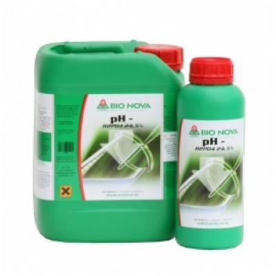 Recipientes verdes de solução para pH Bio Nova com tampas vermelhas e rótulos