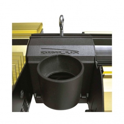 luz de palco profissional PRESTELUX, estrutura metálica preta, lente circular preta