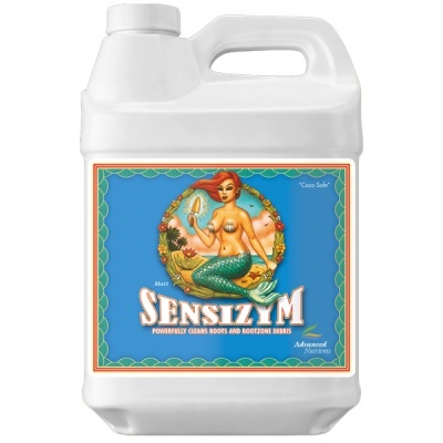 Frasco branco com etiqueta azul e sereia ruiva, texto Sensizym