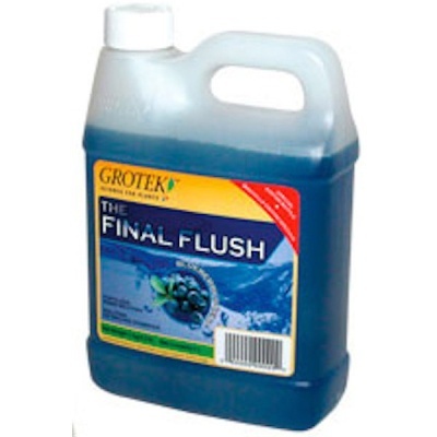Frasco plástico azul escuro com etiqueta colorida e texto visível