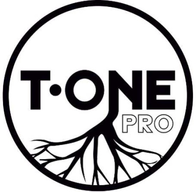 Logótipo T ONE PRO em preto e branco com raízes estilizadas