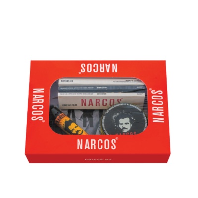 Pack de cuidados para barba Narcos com produtos em caixa vermelha