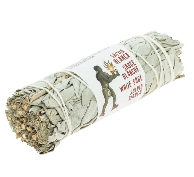 Pavio de salvia branca seca com rótulo e cordel branco