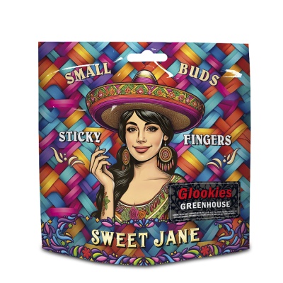 Embalagem colorida com arte de mulher com chapéu e texto promocional