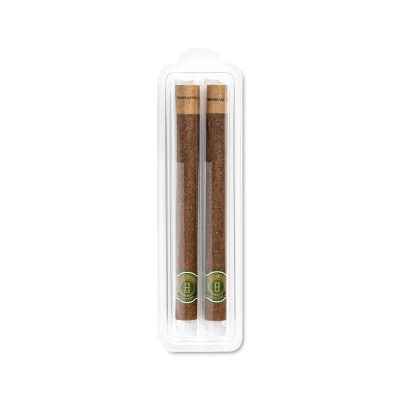 Dois charutos embalados em plástico transparente com selo verde e dourado