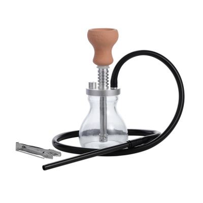 Narguilé com base vidro transparente e mangueira preta
