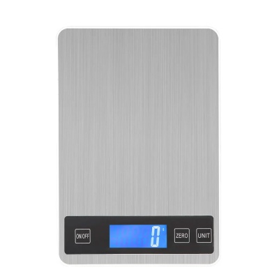 Balança digital de cozinha metálica com ecrã digital azul e botões pretos