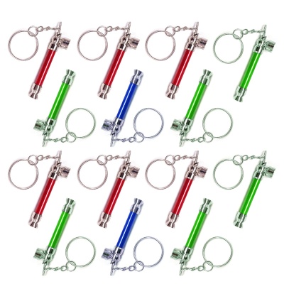 doze cachimbos metálicos coloridos com argolas de chave