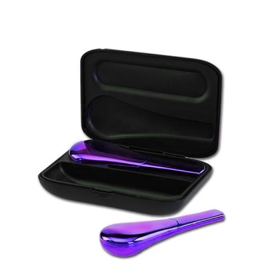 Aplicadores faciais metálicos roxos iridescentes e estojo preto