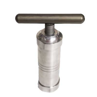 Prensa manual metálica prateada com cabo horizontal