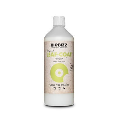 Frasco branco de spray foliar Biobizz LEAF COAT com rótulo bege e verde