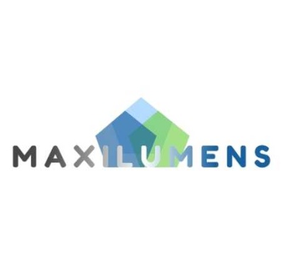 Logótipo com texto MAXILUMENS colorido e forma geométrica