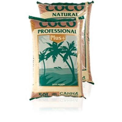 sacos de substrato CANNA COCO NATURAL e PROFESSIONAL Plus+ de 50L com design de palmeiras