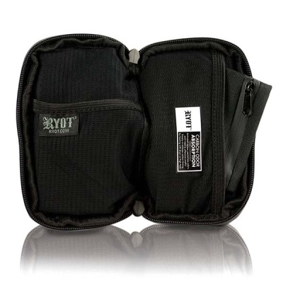 Estojo preto multi-bolsos com etiquetas RYOT e absorção de odores
