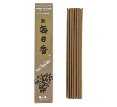 Incenso Tradicional Japonês Frankincense com varas castanhas e embalagem castanha com texto.