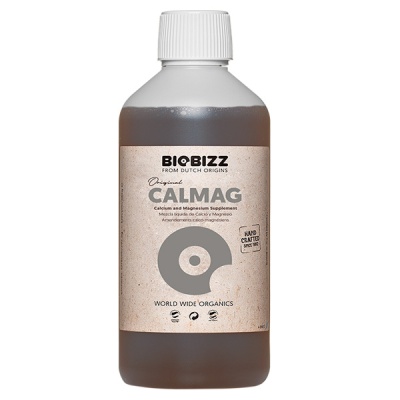 Frasco de suplemento CALMAG BioBizz orgânico com rótulo bege