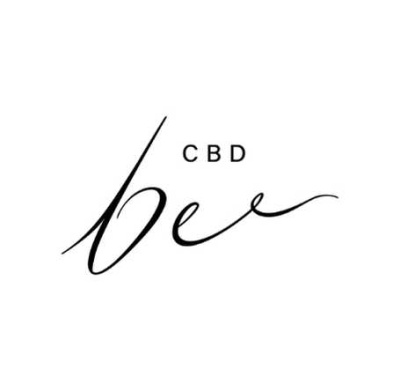 Logótipo CBD be em caligrafia preta sobre fundo branco