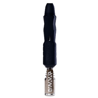 caneta preta com apontador metálico e gravura DYNAVAP