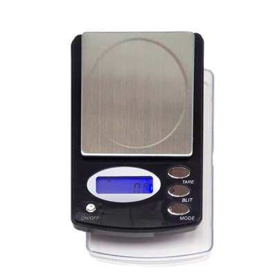 Balança digital de cozinha com plataforma de metal e visor digital